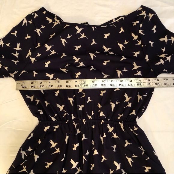 Everly Black/Ivory Bird Print Dress With Tie Back & Cutout 3/4 Sleeves Size S - Picture 5 of 9